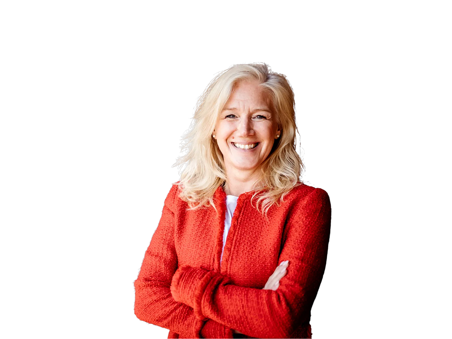Sabine Kohl mit roter Weste vor transparentem Hintergrund